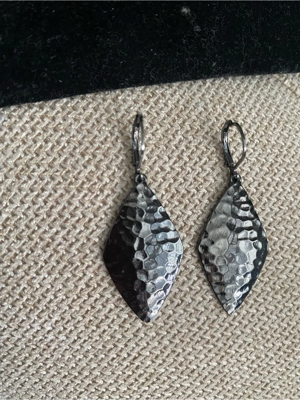 Joan Rivers Black Leaf Earrings with Tortoiseshell Necklace and Rings